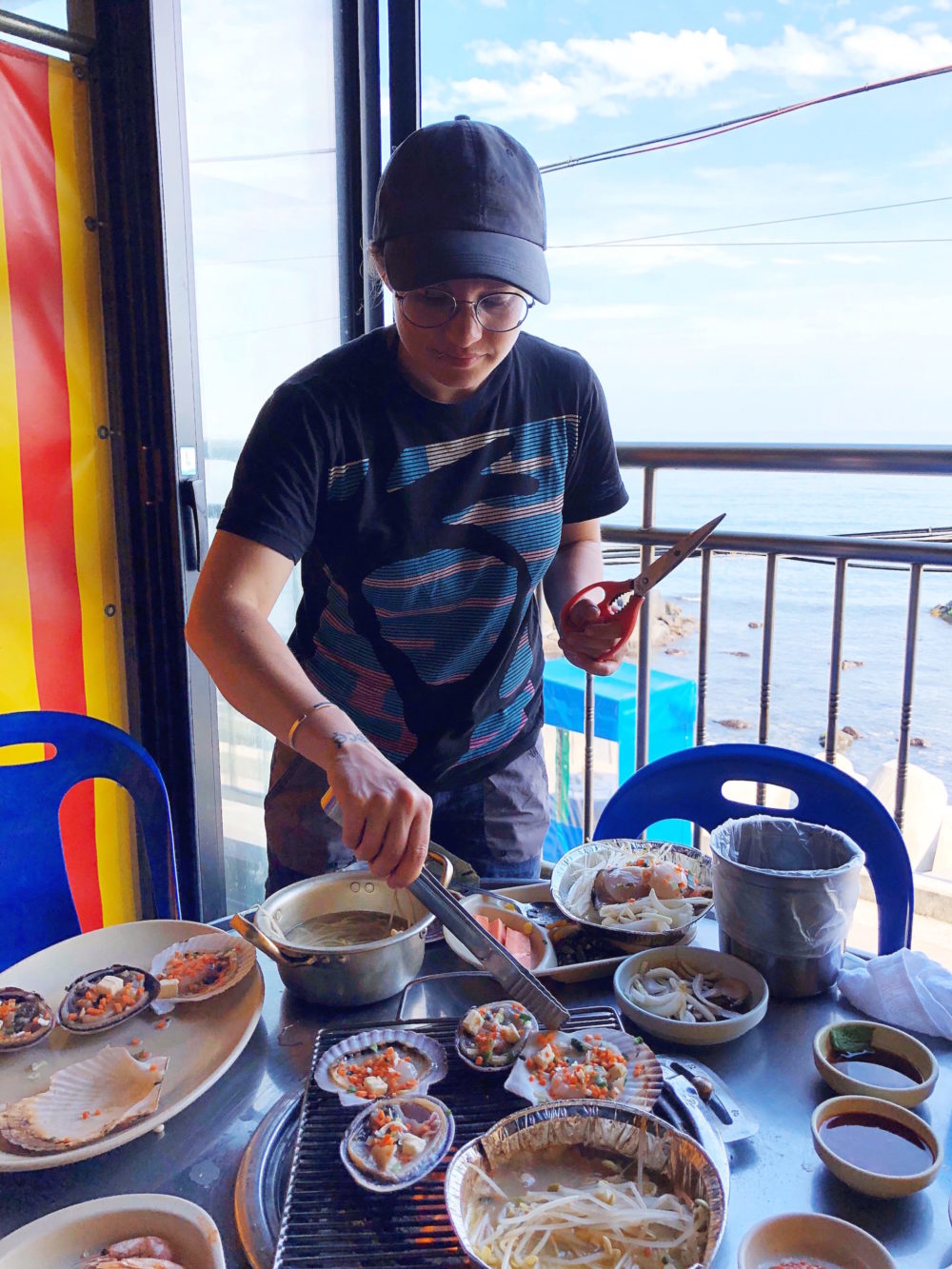Grilling Shellfish in Cheongsapo