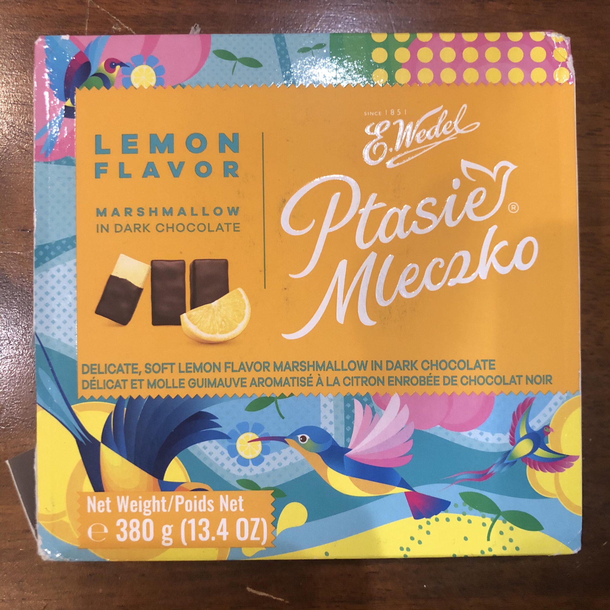 Lemon ptasie mleczko box of candy from Poland by E Wedel Company